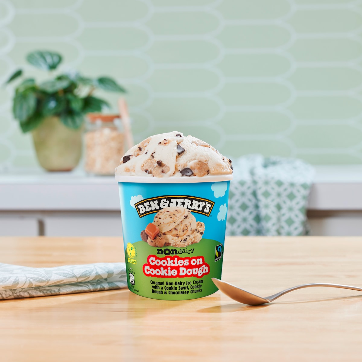Cookies on Cookie Dough Non-Dairy Oat - Pint 3 / 4